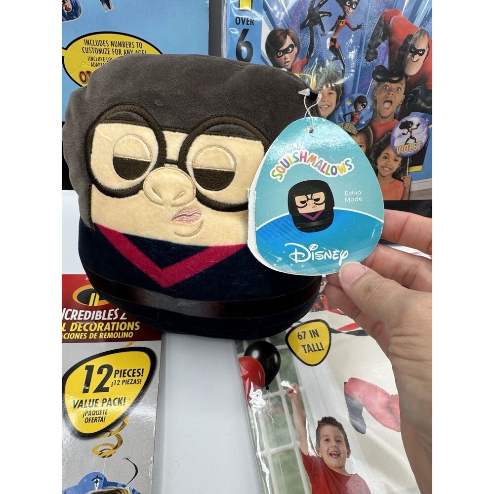 Incredibles 2 Party Supplies Lot - Picture 8 of 9